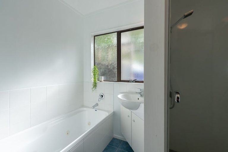 Photo of property in 22 Kilsyth Street, Karori, Wellington, 6012