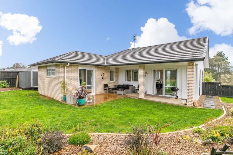 Photo of property in 14 Matau Close, Te Kauwhata, 3710