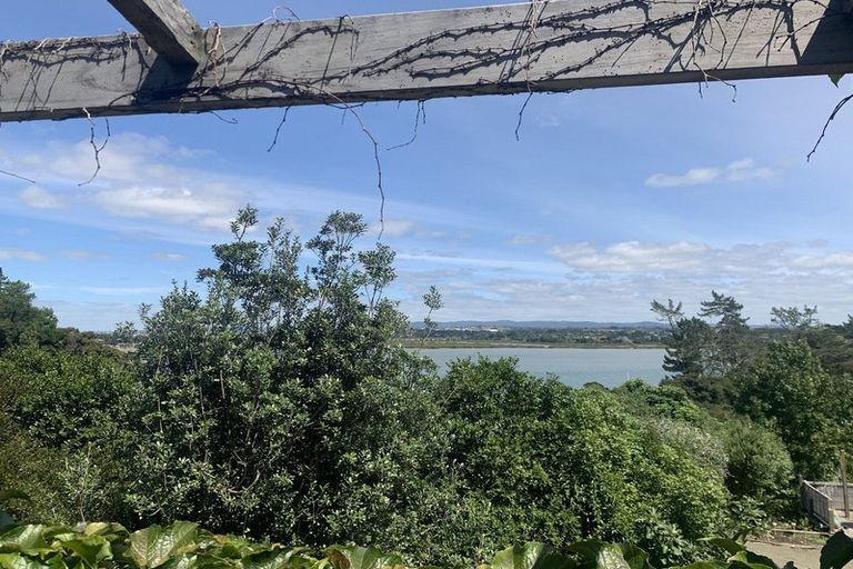 Photo of property in 140 Attwood Road, Paremoremo, Auckland, 0632