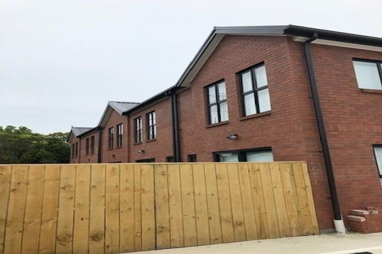 Photo of property in 5/9 Marlene Avenue, Te Atatu South, Auckland, 0610