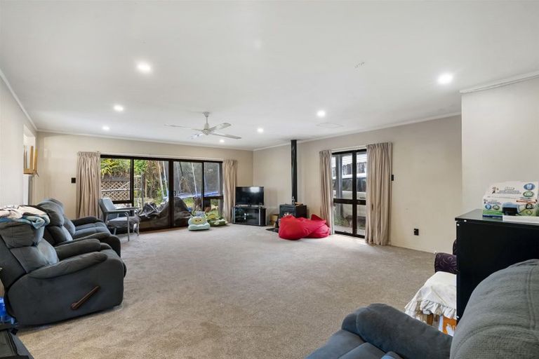 Photo of property in 67 Rosier Road, Glen Eden, Auckland, 0602