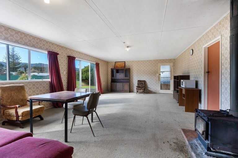 Photo of property in 6 Briscoe Street, Awakino, Mokau, 4376