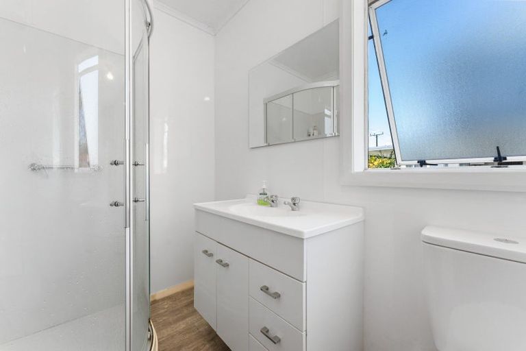 Photo of property in 78 Tararua Road, Levin, 5571