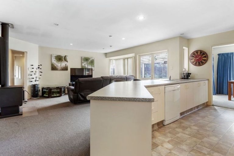 Photo of property in 17 Pearce Place, Kaiapoi, 7630