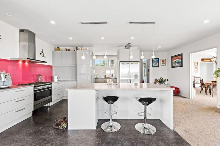 Photo of property in 288 Rimmer Road, Helensville, 0875