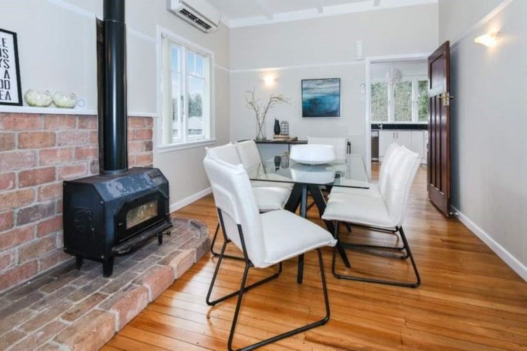 Photo of property in 29 Mcclintock Road, Massey, Auckland, 0614