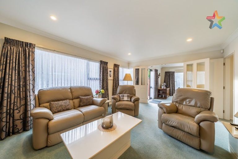 Photo of property in 2/25 Mills Street, Boulcott, Lower Hutt, 5010