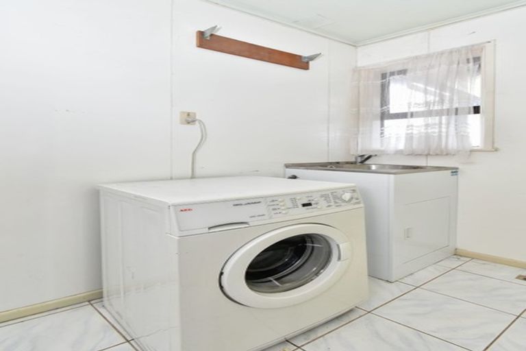 Photo of property in 81 Beeston Crescent, Manurewa, Auckland, 2102