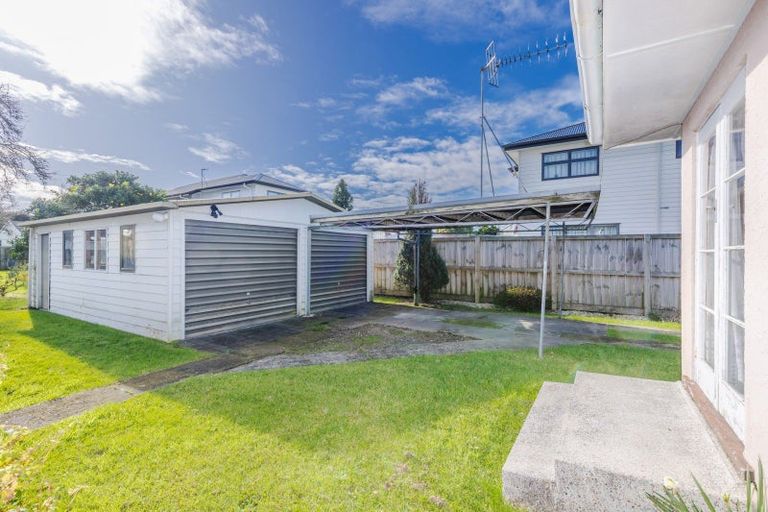 Photo of property in 10 Mahana Road, St Andrews, Hamilton, 3200