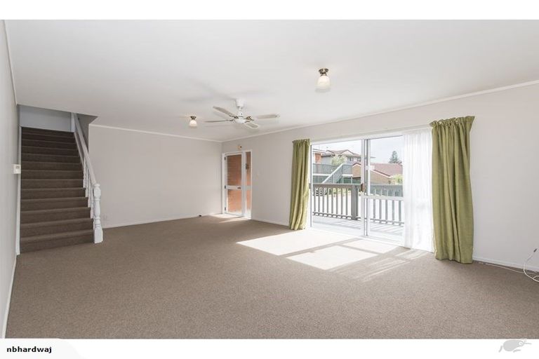 Photo of property in 5 Petrel Place, Massey, Auckland, 0614