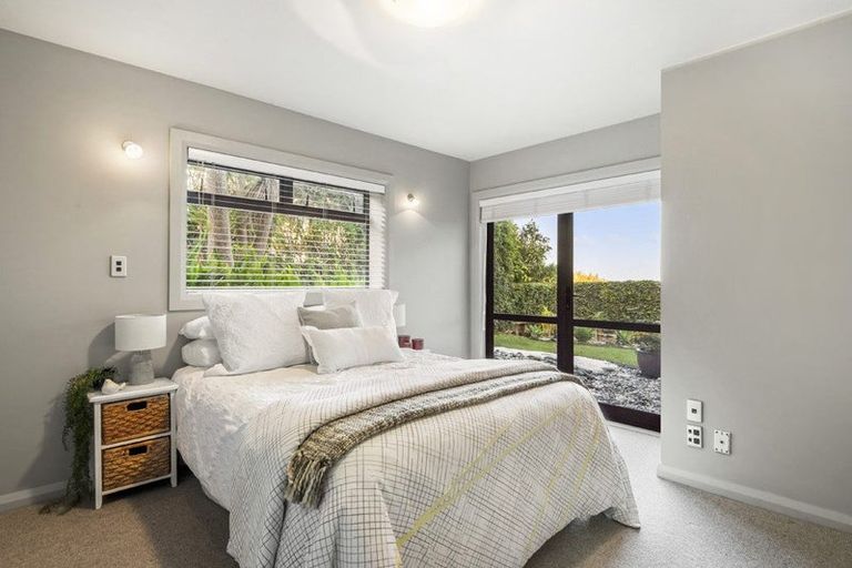 Photo of property in 32a Knights Road, Rothesay Bay, Auckland, 0630