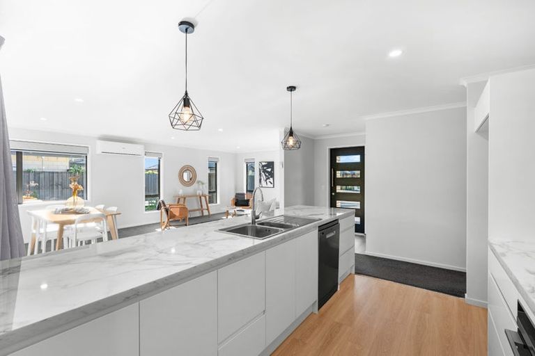 Photo of property in 15 Wilmers Road, Hornby, Christchurch, 8025