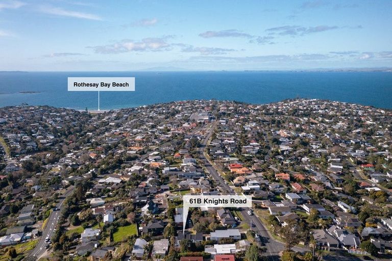 Photo of property in 61b Knights Road, Rothesay Bay, Auckland, 0630