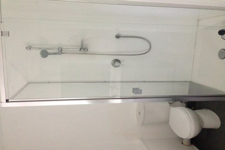 Photo of property in 9 Stottholm Road, Titirangi, Auckland, 0604