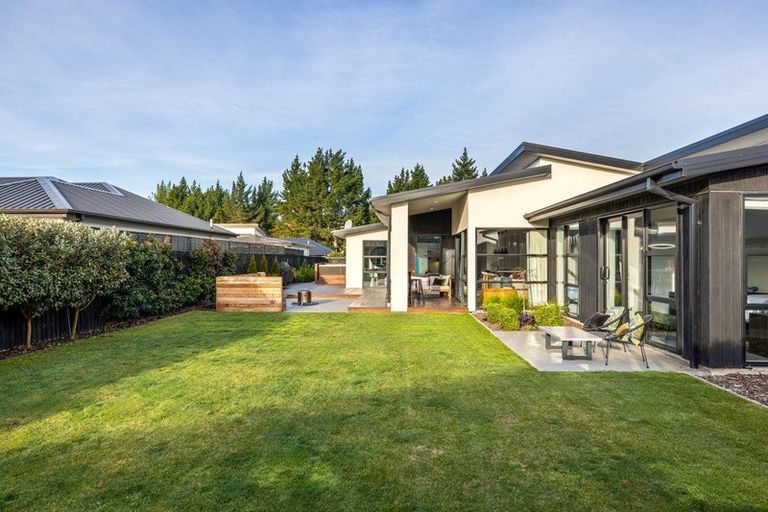 Photo of property in 14 Kohunga Crescent, Bottle Lake, Christchurch, 8083