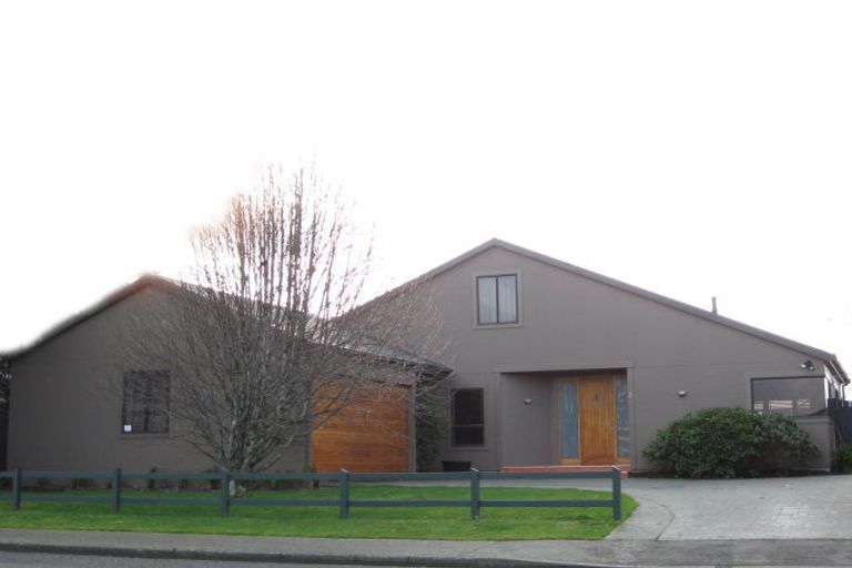 Photo of property in 8 Vogel Street, Waikiwi, Invercargill, 9810