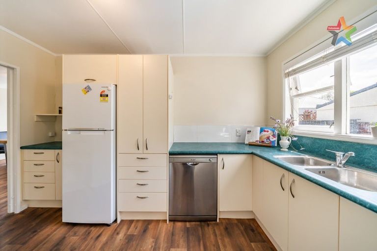 Photo of property in 288 Riverside Drive, Waterloo, Lower Hutt, 5011