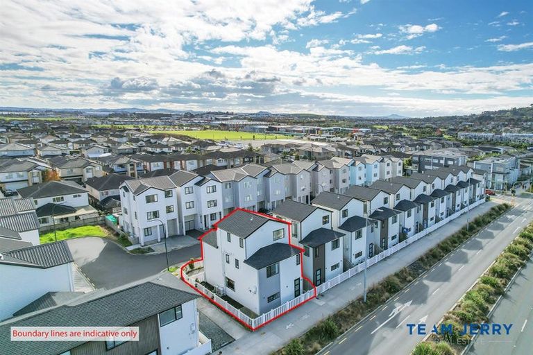 Photo of property in 22 Laquinta Place, Flat Bush, Auckland, 2019