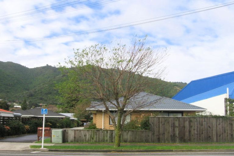 Photo of property in 23a Parata Street, Waikanae, 5036