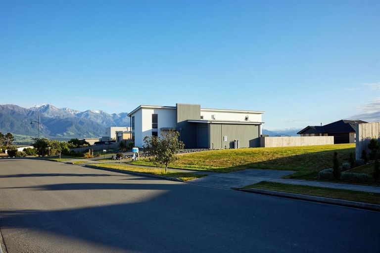 Photo of property in 11 Miromiro Drive, Kaikoura, 7300