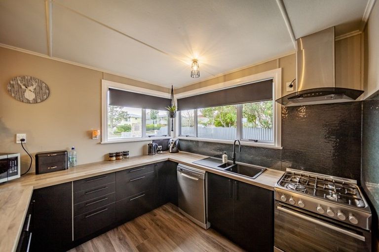 Photo of property in 27 Mclean Terrace, Waipukurau, 4200