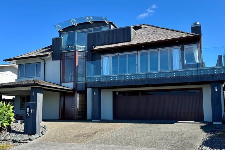 Photo of property in 11 Katui Street, Castor Bay, Auckland, 0620