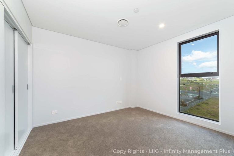 Photo of property in 202/3 Kaipiho Lane, Albany, Auckland, 0632