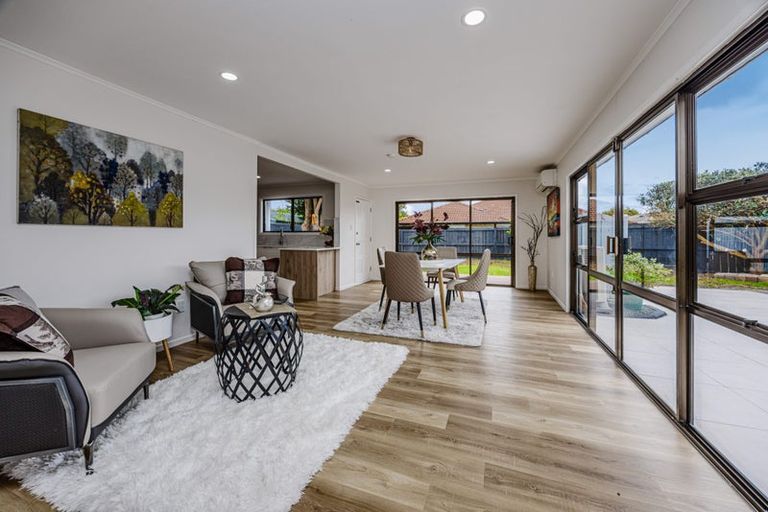 Photo of property in 114 Old Wairoa Road, Papakura, 2110