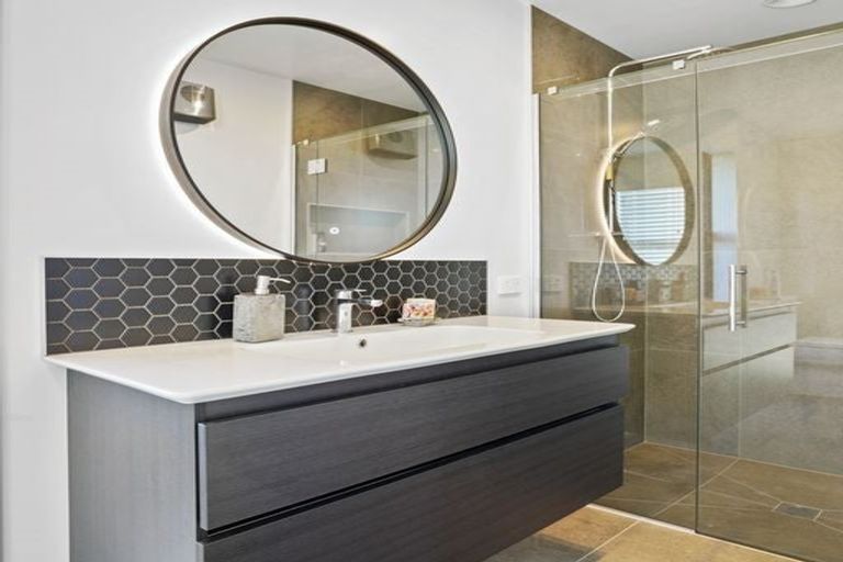 Photo of property in 21 Goldie Drive, Rangiora, 7400