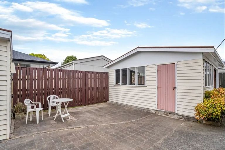 Photo of property in 16 Hooks Road, Manurewa, Auckland, 2102