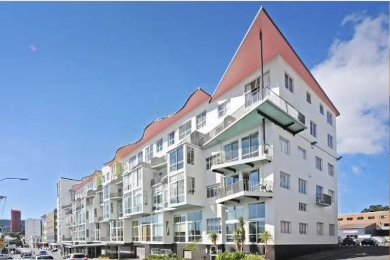 Photo of property in Qba Apartments, 4n/51 Webb Street, Mount Cook, Wellington, 6011