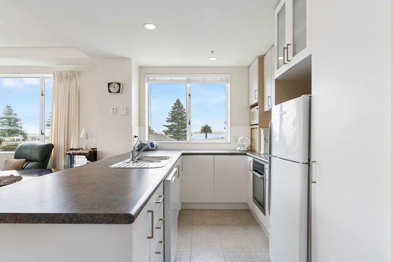 Photo of property in 12 Maunganui Road, Mount Maunganui, 3116