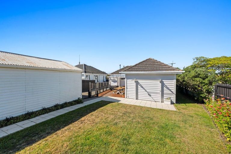 Photo of property in 12 Cubitt Street, Blenheim, 7201
