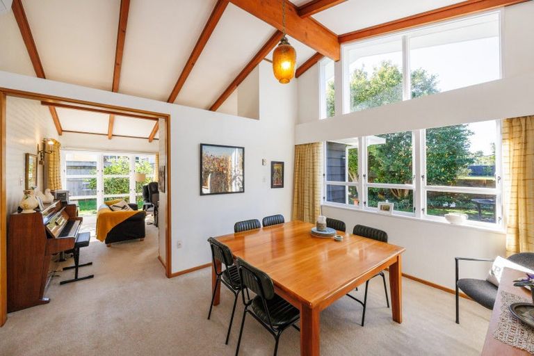 Photo of property in 245 Victoria Avenue, Hokowhitu, Palmerston North, 4410