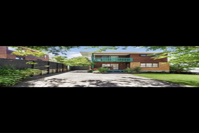 Photo of property in 8/37a Glengarry Road, Glen Eden, Auckland, 0602