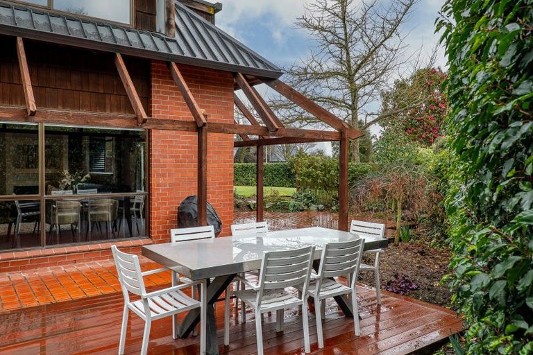 Photo of property in 19 Oakden Drive, Darfield, 7510