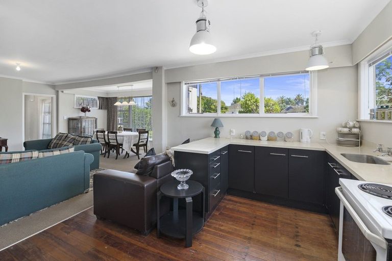 Photo of property in 11 Derby Street, Levin, 5510