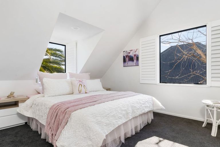 Photo of property in 2/37c Glenharrow Avenue, Avonhead, Christchurch, 8042