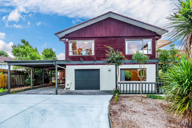 Photo of property in 7 Pokapu Street, Titirangi, Auckland, 0600