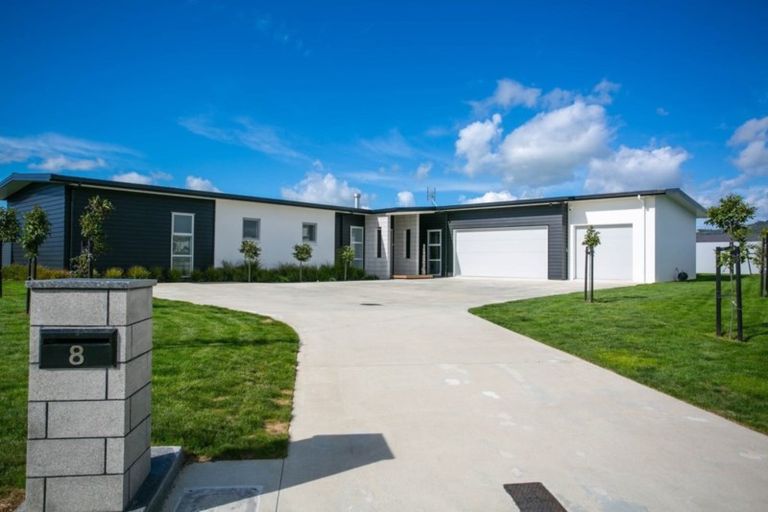 Photo of property in 8 Kotare Grove, Cambridge, 3434