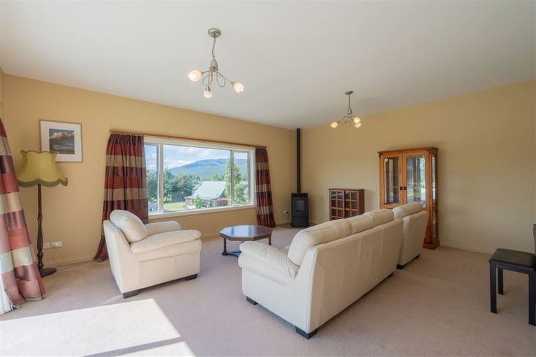 Photo of property in 25 Muriwai Drive, Manapouri, 9679