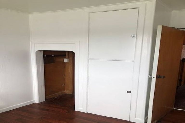 Photo of property in 22 Matipo Road, Te Atatu Peninsula, Auckland, 0610