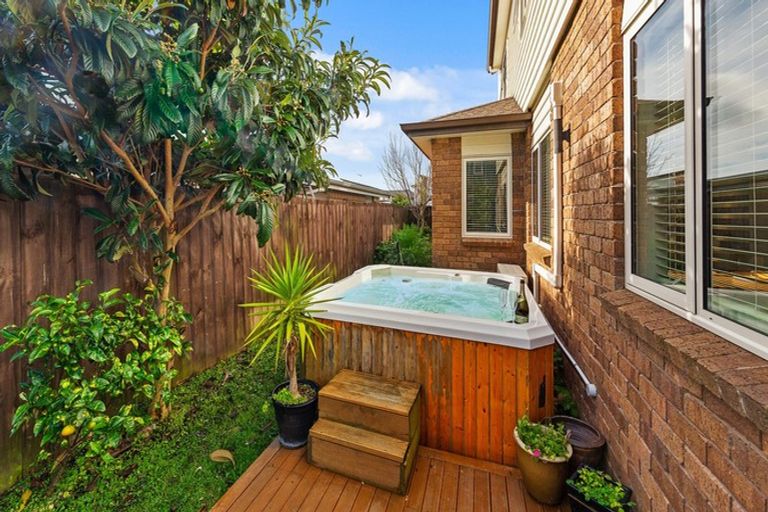 Photo of property in 8 Coolaghy Drive, Flat Bush, Auckland, 2019