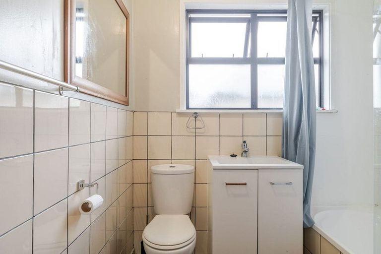 Photo of property in 40 Andrew Avenue, Roslyn, Palmerston North, 4414