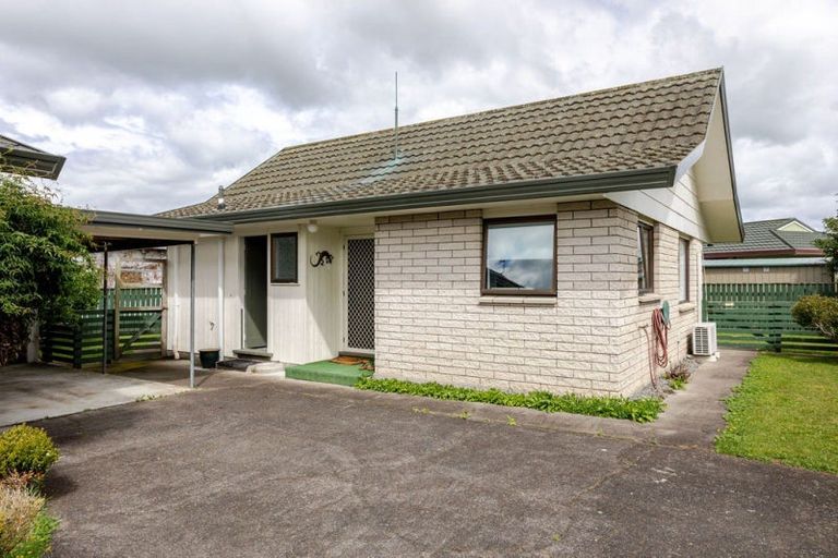 Photo of property in 14 George Street, Dannevirke, 4930
