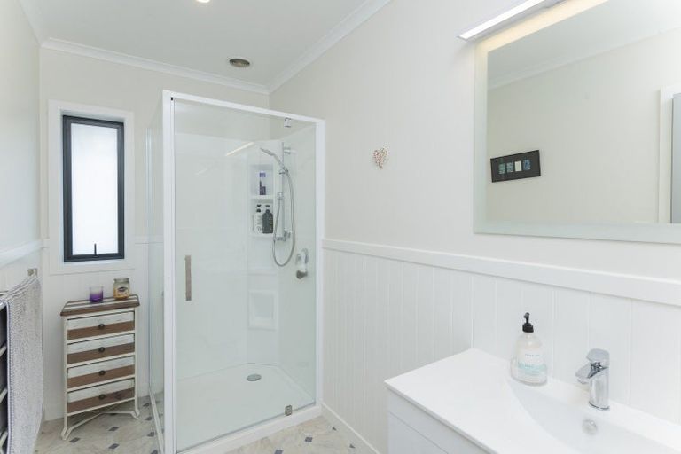 Photo of property in 32 Hillview Terrace, Mangapapa, Gisborne, 4010
