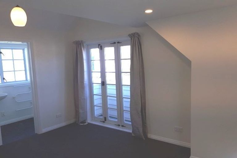 Photo of property in 97 Tasman Street, Mount Cook, Wellington, 6021