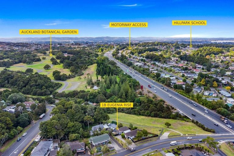 Photo of property in 2/1b Eugenia Rise, Totara Heights, Auckland, 2105