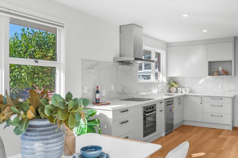 Photo of property in 56 Woodbury Street, Russley, Christchurch, 8042