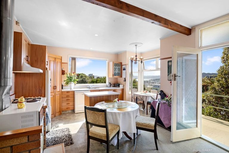 Photo of property in 10 Mortimer Terrace, Aro Valley, Wellington, 6021
